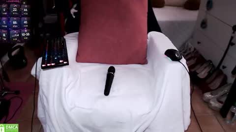 Lola online show from April 16, 6:19 pm