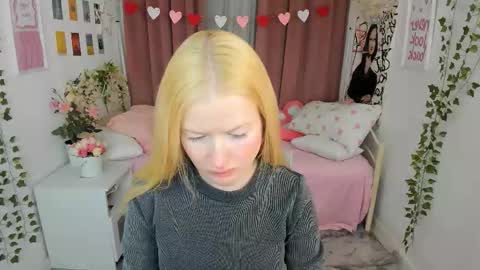 Laly online show from February 12, 8:20 am