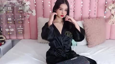 Snapshot of lalycastro chatting on November 7, 2:39 pm Laly Castro online show from November 7, 2:39 pm