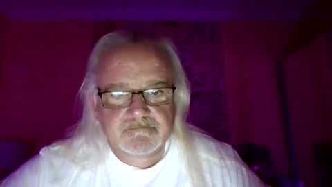 Snapshot of lamabama chatting on September 9, 10:42 pm lamabama online show from September 9, 10:42 pm