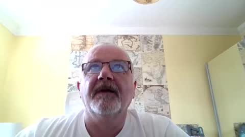 Snapshot of lamabama chatting on September 21, 1:35 pm lamabama online show from September 21, 1:35 pm