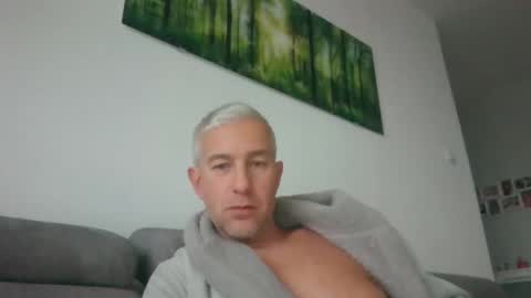 Snapshot of lambiants chatting on December 14, 9:36 am lambiants online show from December 14, 9:36 am