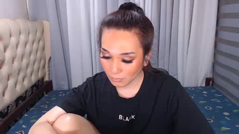 Snapshot of lamerystone chatting on February 7, 8:01 am Lamery online show from February 7, 8:01 am