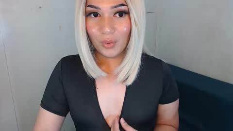 Snapshot of lamerystone chatting on October 29, 3:25 pm Lamery online show from October 29, 3:25 pm