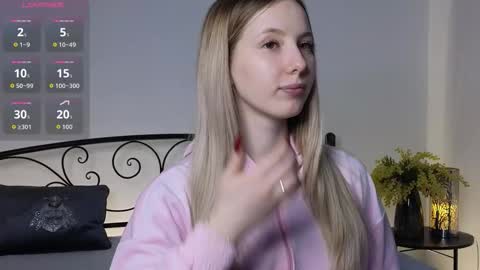 Liana online show from February 8, 2:53 pm