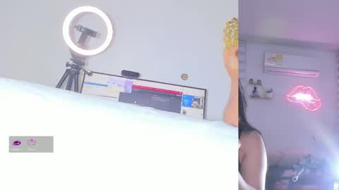 Lana online show from April 21, 9:04 am