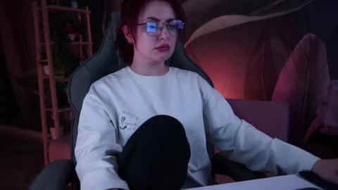 just call me Lana  and her security online show from October 25, 11:07 am