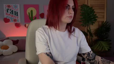 just call me Lana  and her security online show from April 18, 11:14 am