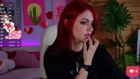 just call me Lana  and her security online show from April 19, 9:52 am