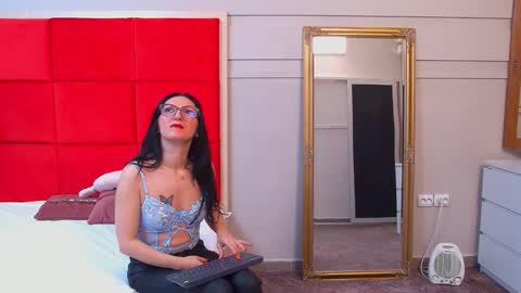 LanaBanner online show from October 15, 4:56 am