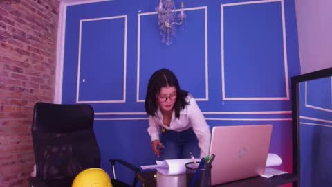  Lana  online show from March 28, 11:10 am