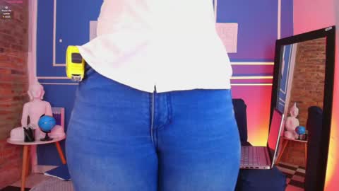  Lana  online show from April 15, 11:39 am