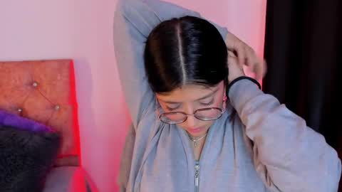 ... .          . ... online show from February 21, 12:06 pm