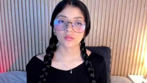 ... .          . ... online show from September 30, 1:49 pm