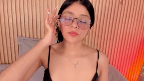 ... .          . ... online show from December 14, 1:38 pm