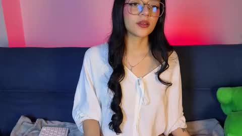 ... .          . ... online show from February 14, 12:35 pm