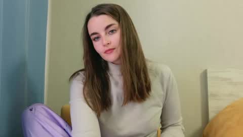 Snapshot of lana_gl chatting on April 23, 11:20 am lana_gl online show from April 23, 11:20 am