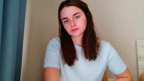 Snapshot of lana_gl chatting on May 8, 6:19 am lana_gl online show from May 8, 6:19 am