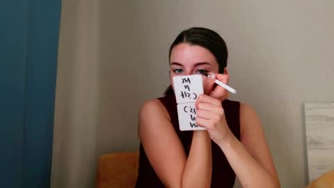 Snapshot of lana_gl chatting on May 12, 6:43 am lana_gl online show from May 12, 6:43 am