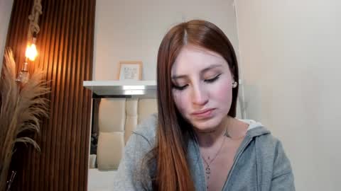 Snapshot of lana_jonnes_ chatting on December 29, 11:07 am Lana     igauroraaaaaaaaa 1 online show from December 29, 11:07 am