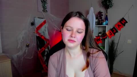 Lana online show from October 28, 8:40 am