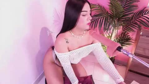 Snapshot of lana_ortega chatting on October 24, 3:47 am LANA online show from October 24, 3:47 am