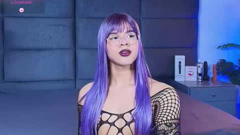 valentino moon online show from March 4, 11:55 pm