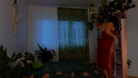 Lana online show from March 10, 3:30 pm