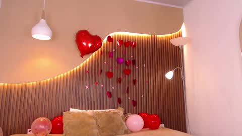 Snapshot of lana_starlet chatting on February 15, 5:09 am katiuska online show from February 15, 5:09 am