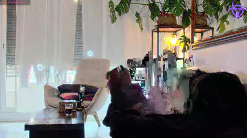 Snapshot of lana_the_virus chatting on November 6, 1:23 pm Lana The Virus online show from November 6, 1:23 pm