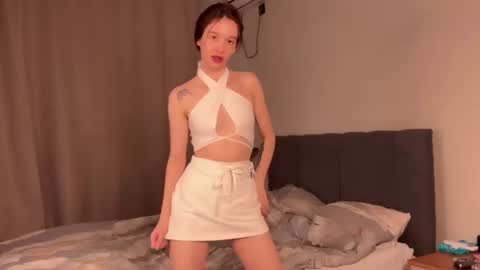 Cleo online show from June 11, 4:27 pm
