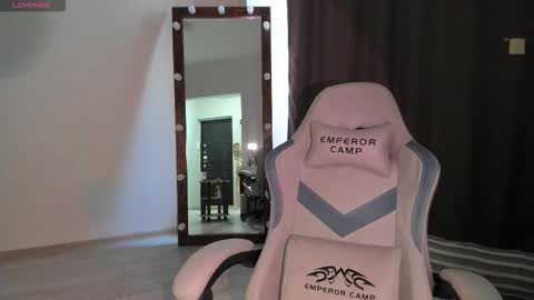 Lana online show from October 2, 10:22 am