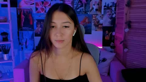 Snapshot of lanabakers chatting on March 11, 2:43 am LanaBakers NONUDE MODEL online show from March 11, 2:43 am