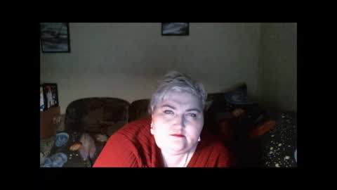 Snapshot of lanacat555 chatting on January 23, 12:35 am lanacat555 online show from January 23, 12:35 am