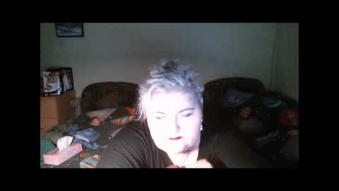 Snapshot of lanacat555 chatting on January 24, 1:45 am lanacat555 online show from January 24, 1:45 am