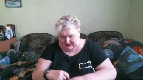 Snapshot of lanacat555 chatting on January 26, 12:22 pm lanacat555 online show from January 26, 12:22 pm