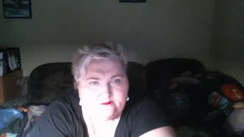 Snapshot of lanacat555 chatting on January 28, 1:08 am lanacat555 online show from January 28, 1:08 am