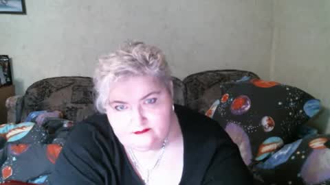 Snapshot of lanacat555 chatting on February 1, 8:16 pm lanacat555 online show from February 1, 8:16 pm