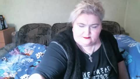 Snapshot of lanacat555 chatting on February 11, 11:12 pm lanacat555 online show from February 11, 11:12 pm