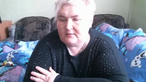 Snapshot of lanacat555 chatting on February 17, 10:29 am lanacat555 online show from February 17, 10:29 am