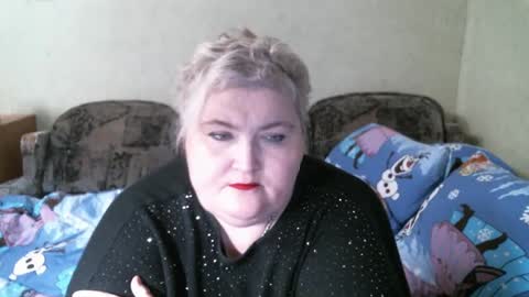 Snapshot of lanacat555 chatting on February 17, 8:15 pm lanacat555 online show from February 17, 8:15 pm