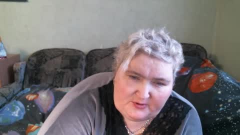 Snapshot of lanacat555 chatting on February 20, 2:35 pm lanacat555 online show from February 20, 2:35 pm