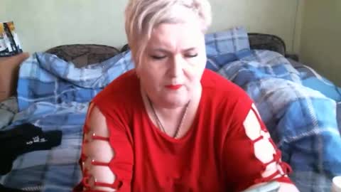 Snapshot of lanacat555 chatting on September 15, 12:49 pm lanacat555 online show from September 15, 12:49 pm