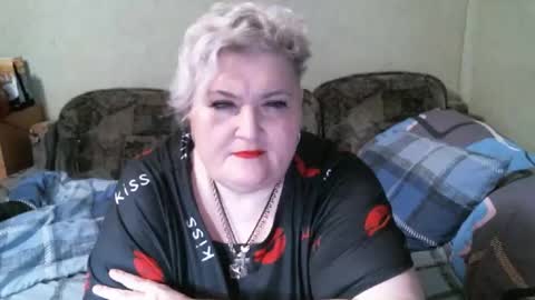 Snapshot of lanacat555 chatting on September 17, 12:12 am lanacat555 online show from September 17, 12:12 am
