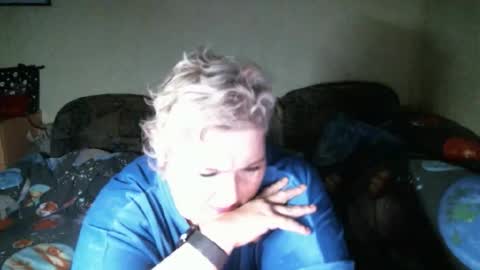 Snapshot of lanacat555 chatting on October 9, 12:08 am lanacat555 online show from October 9, 12:08 am
