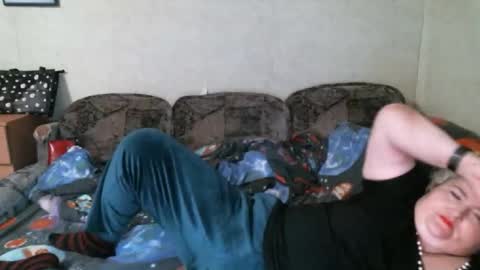 Snapshot of lanacat555 chatting on October 10, 10:20 pm lanacat555 online show from October 10, 10:20 pm