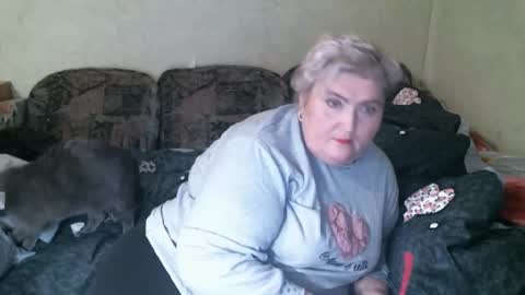 lanacat555 online show from November 1, 5:59 pm