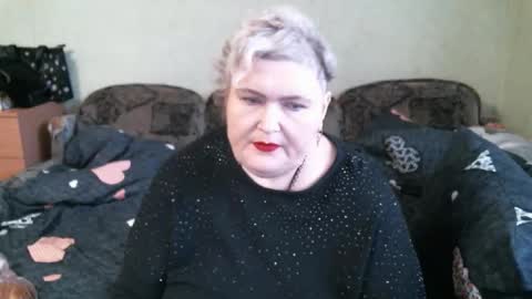 lanacat555 online show from November 11, 12:05 pm