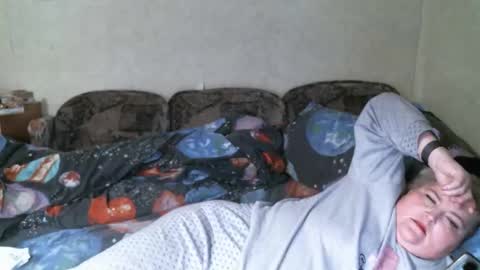 lanacat555 online show from April 19, 6:10 pm