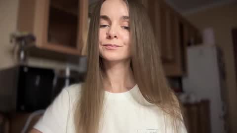 Lana online show from December 9, 2:24 am